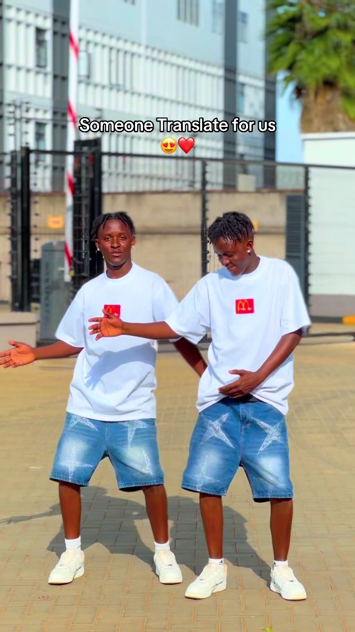 @Twinstars Africana🇰🇪