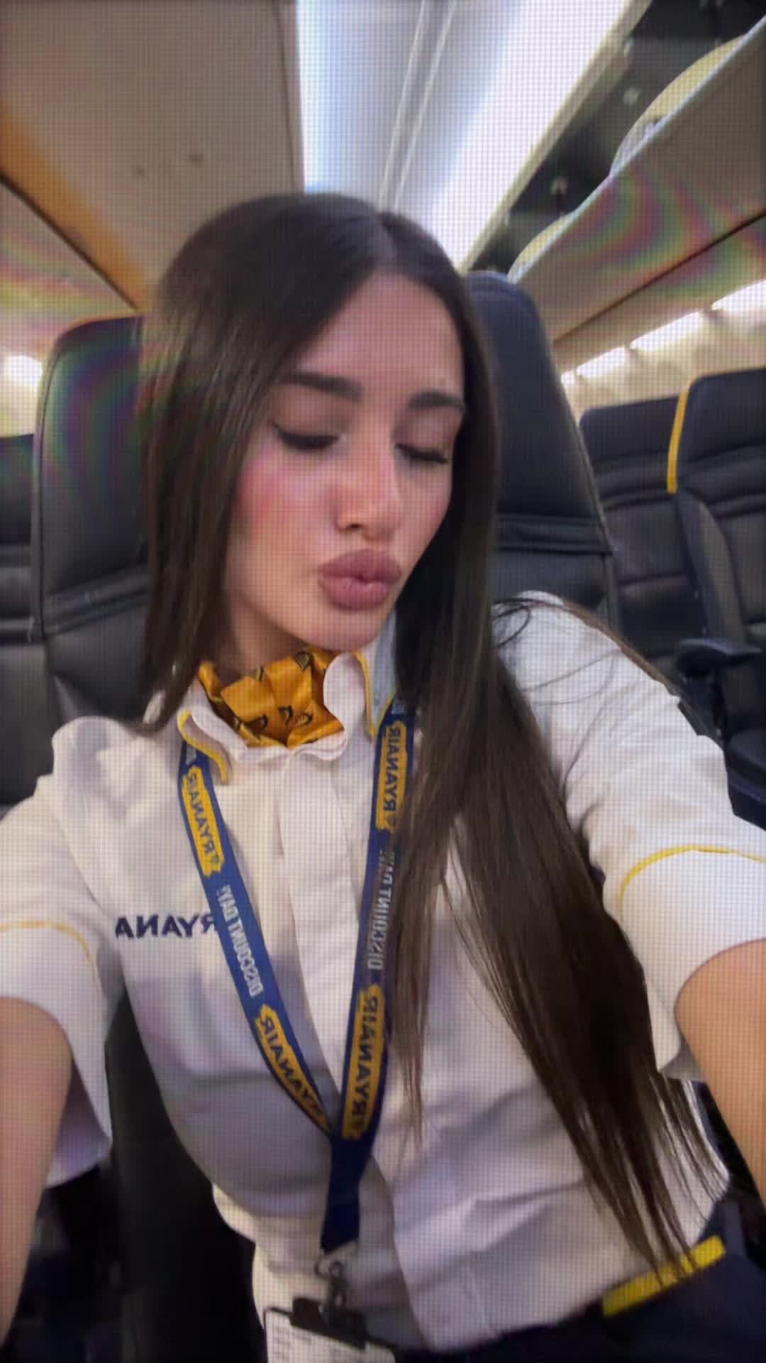 @mari✈️