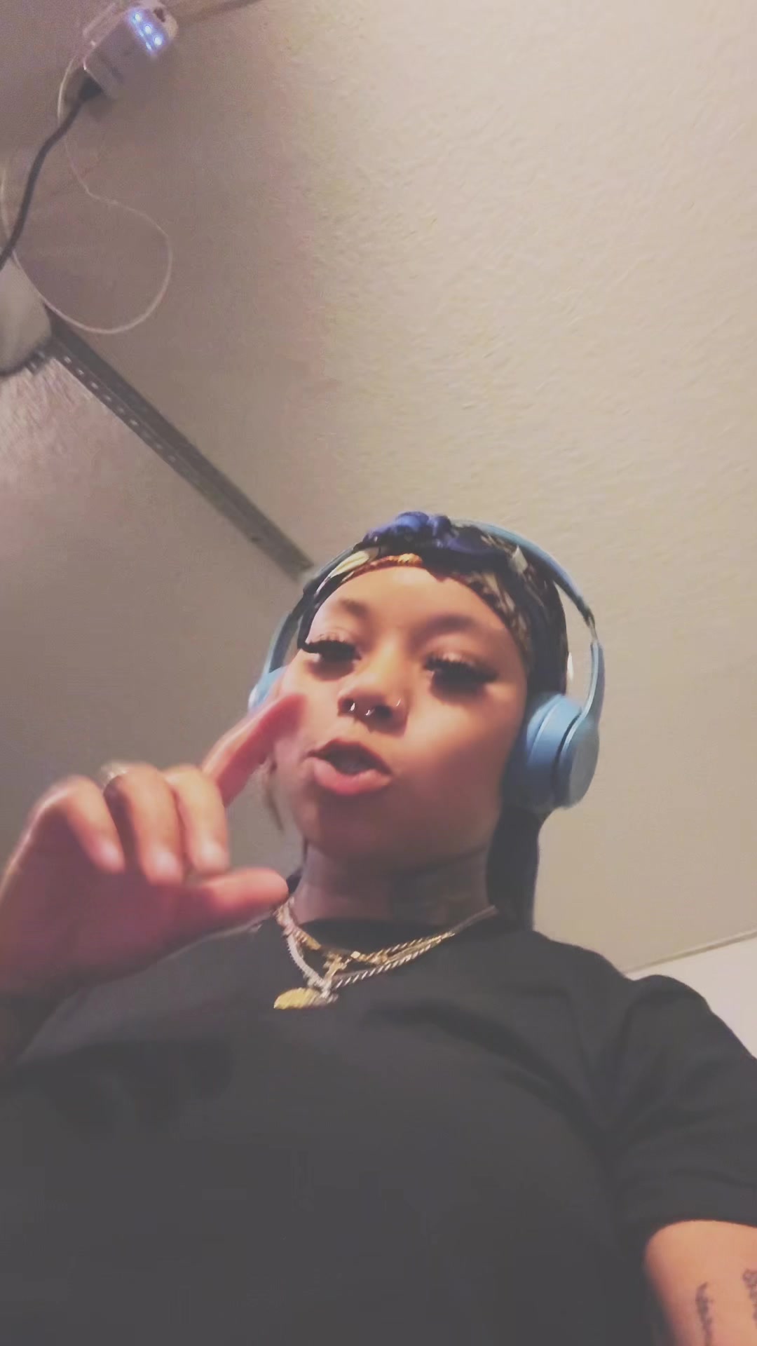 @PrettyThuggᥫ᭡