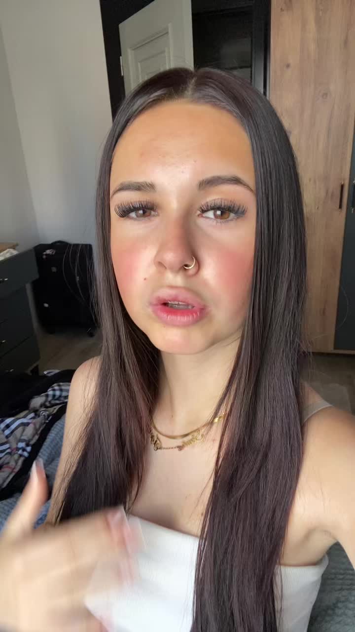 @_ 𝓢𝓮𝓵𝓲𝓷𝟕.𝟏