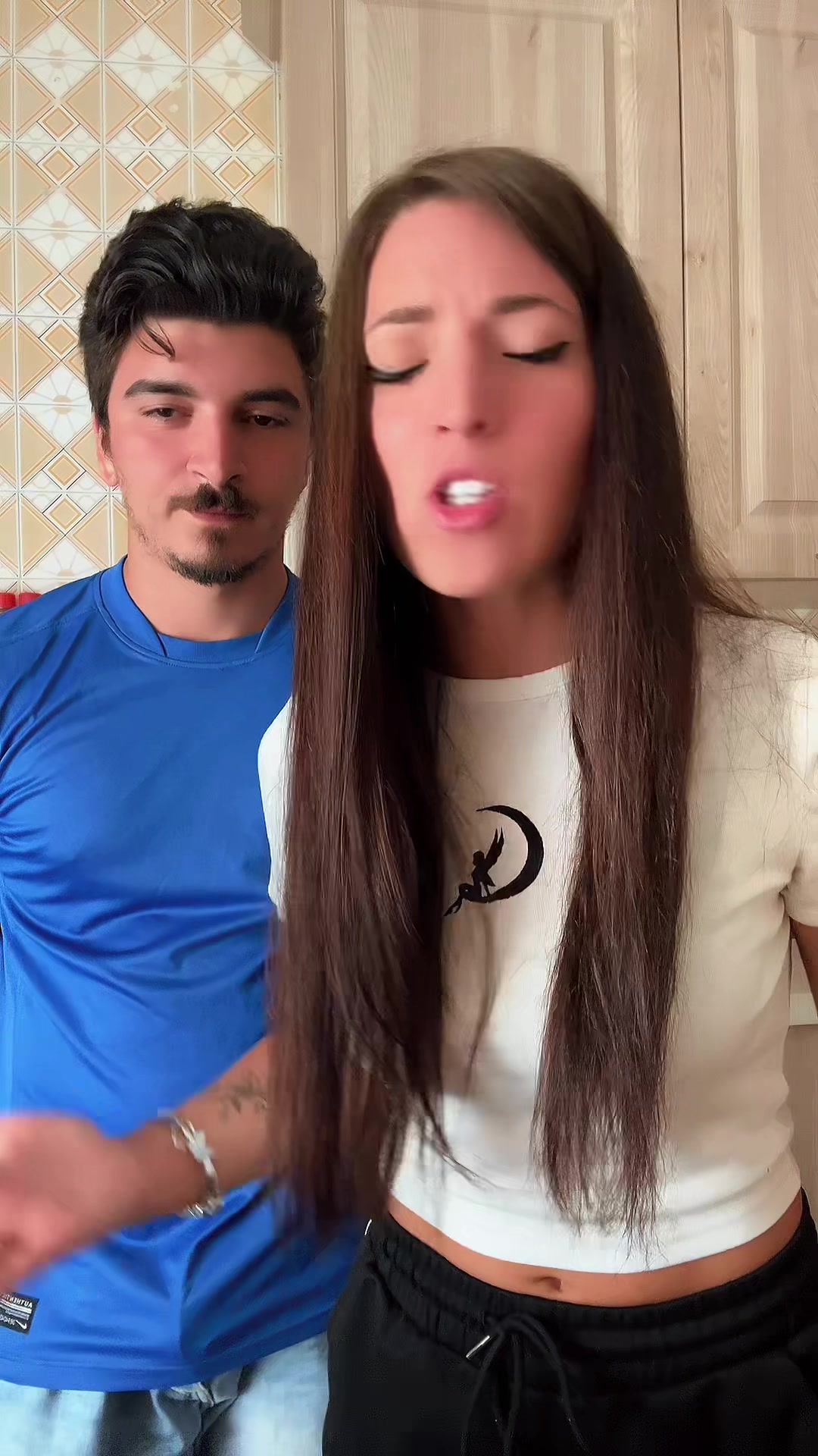 @Indecisi