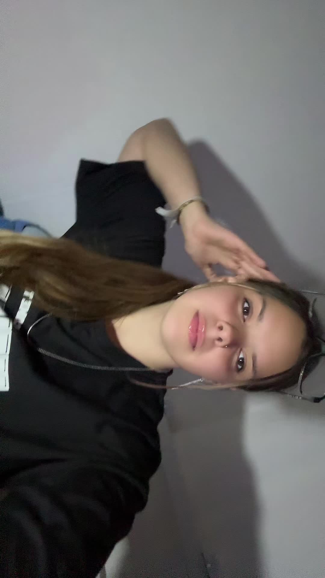 @Moi