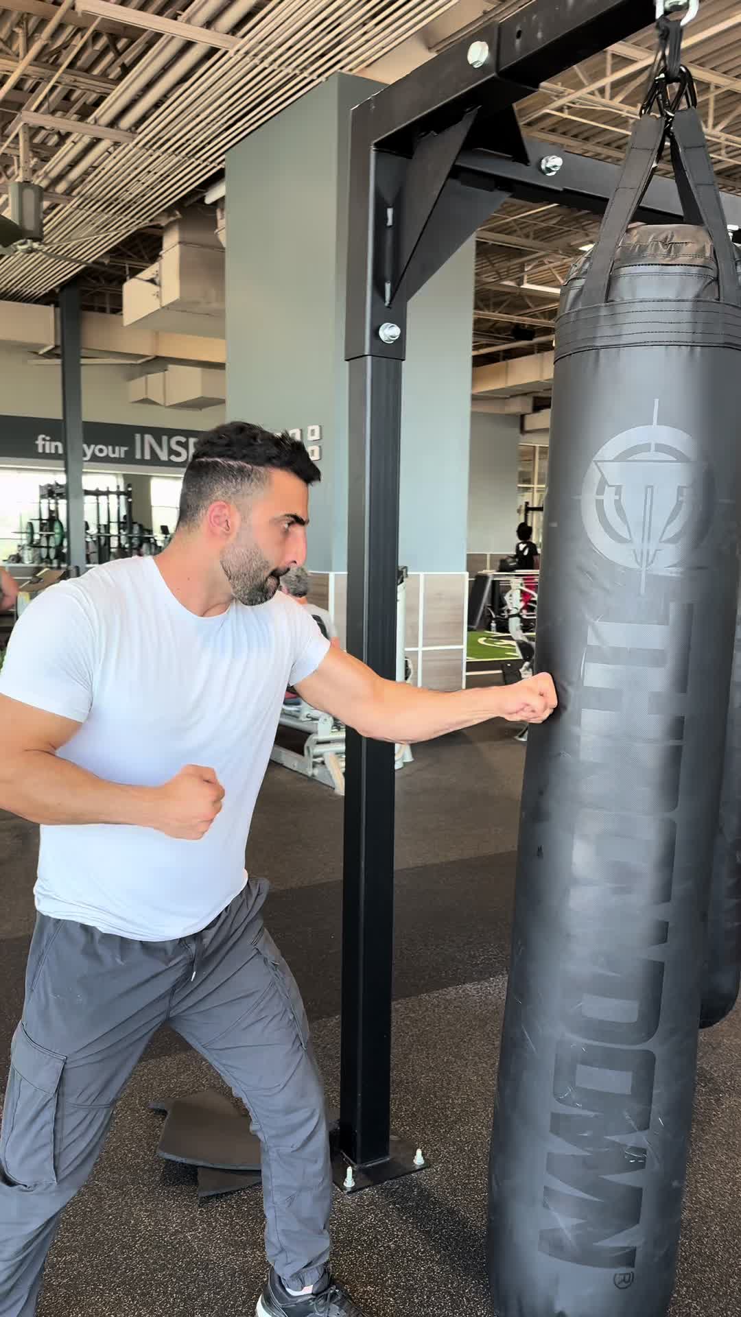 @RezzzV