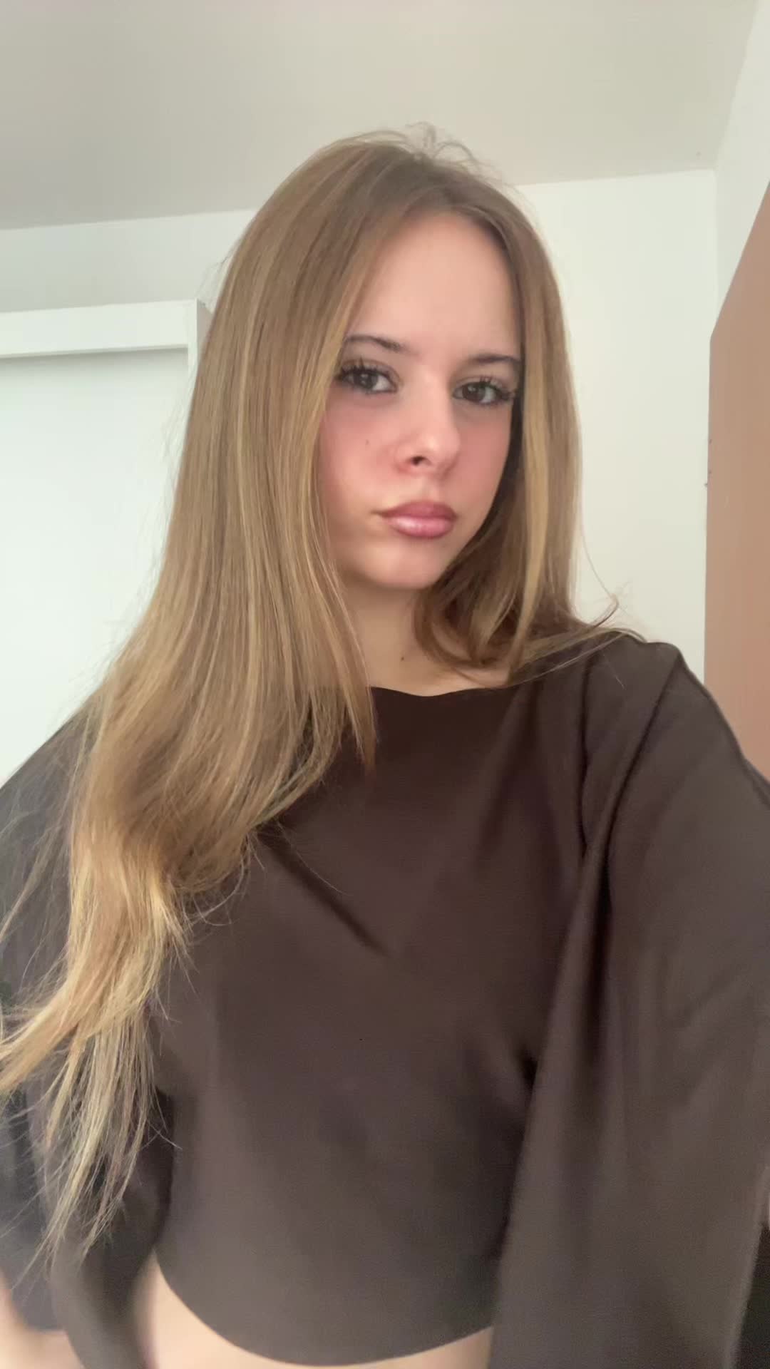 @𝐑 𝐀 𝐌 𝐎 𝐍 𝐀 🦢