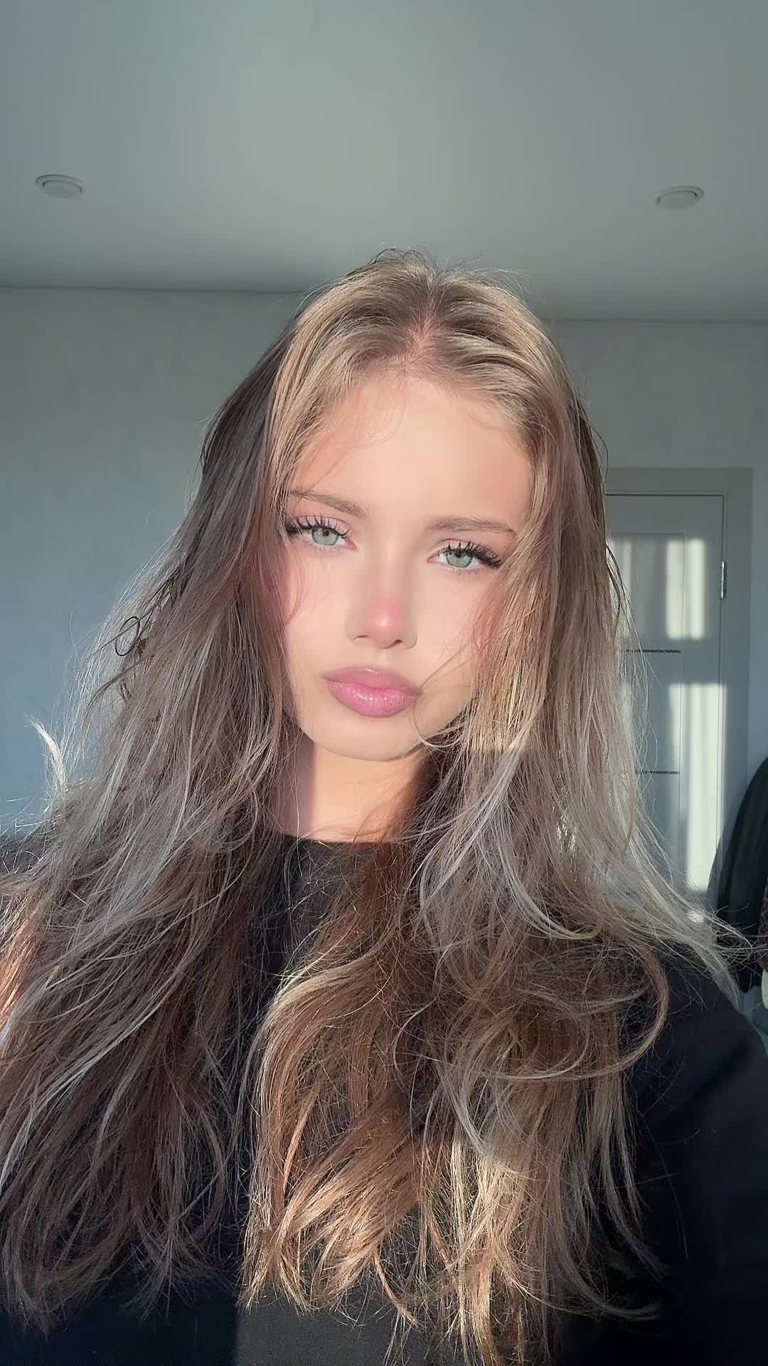 @Á