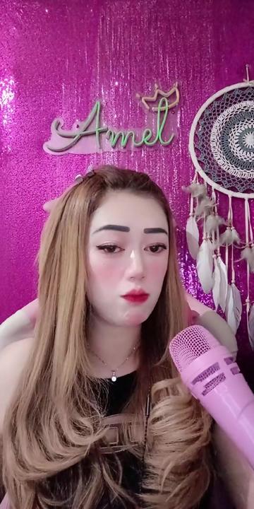 @icha.Laura