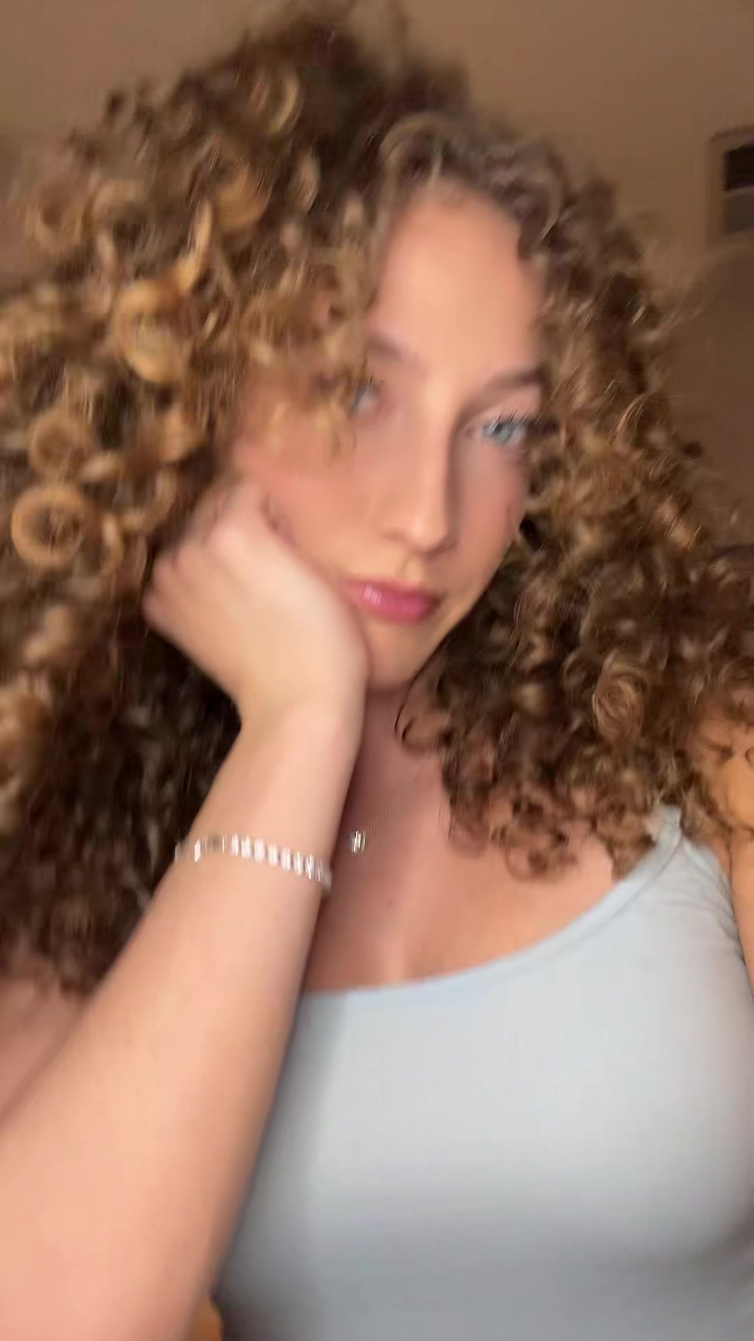 @dontmindme👯♀️