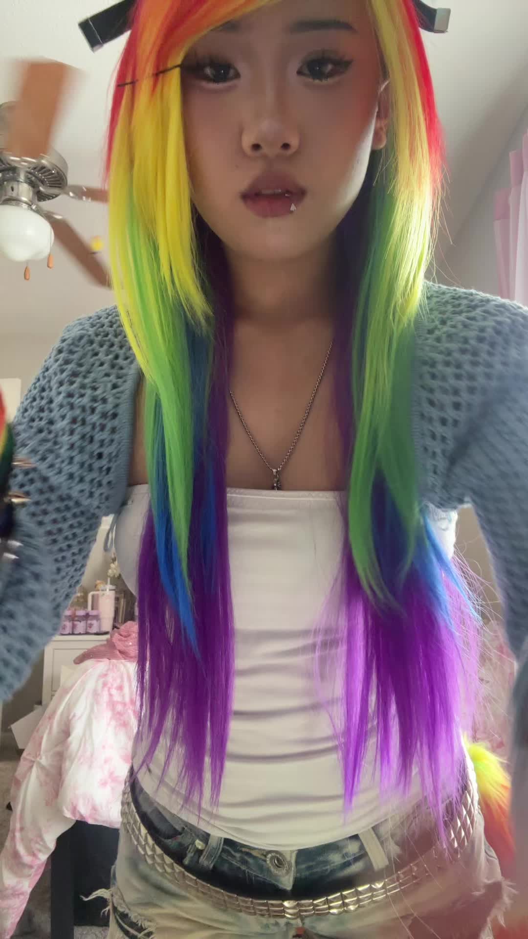 @(๑╹ω╹๑ )
