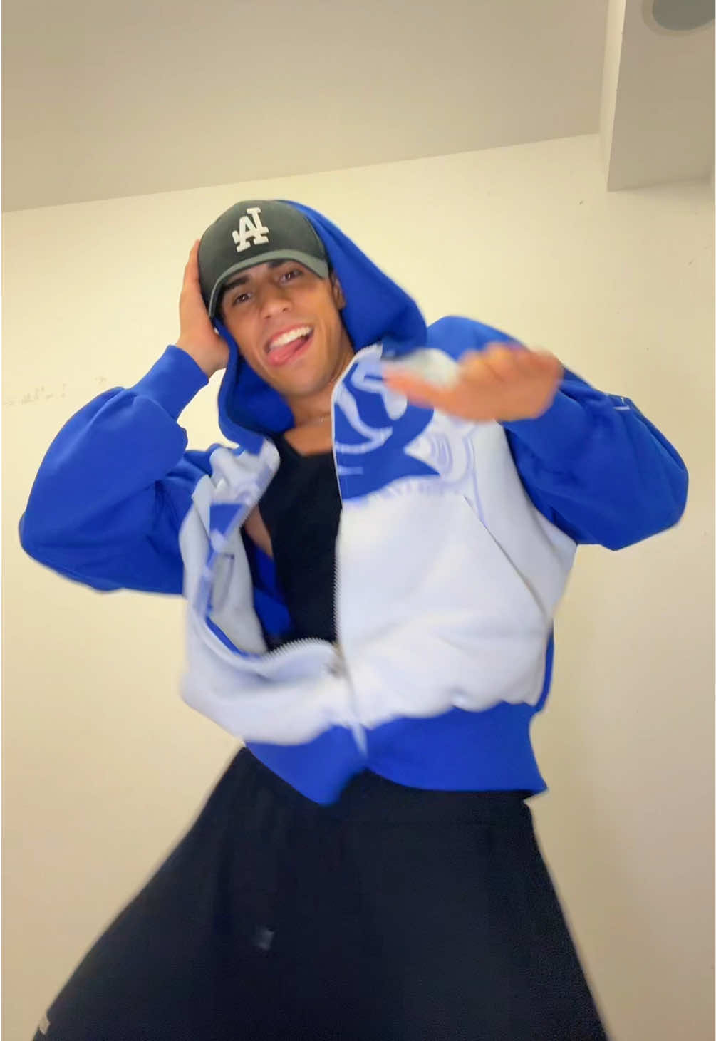@DIO 🪼