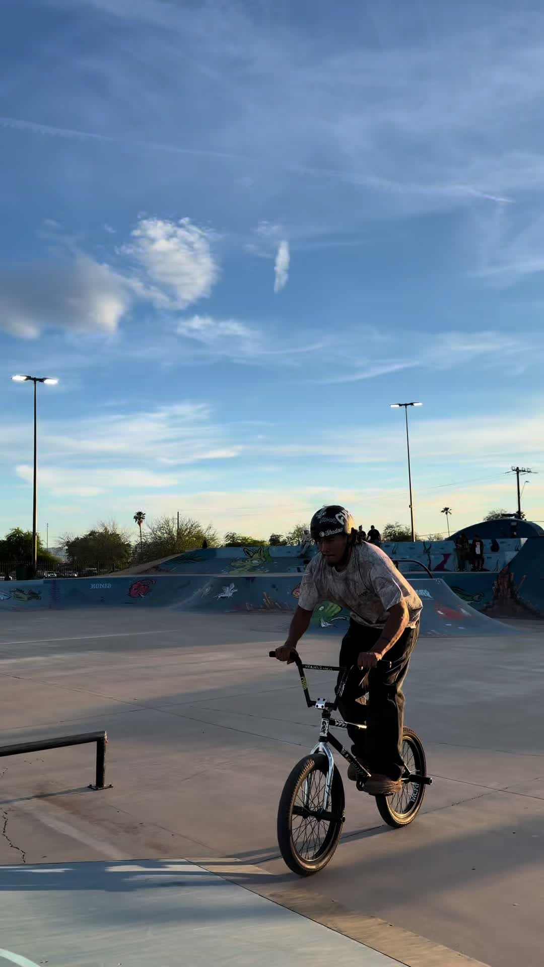 @_bmx_q