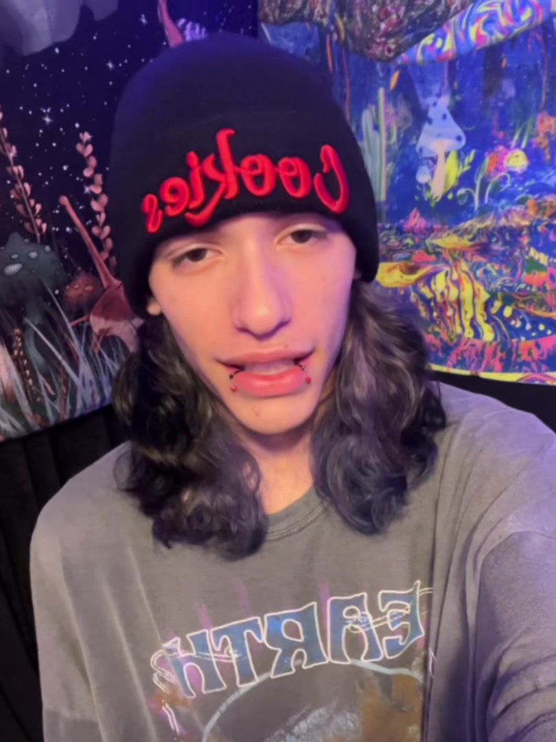 @𝔰𝔶