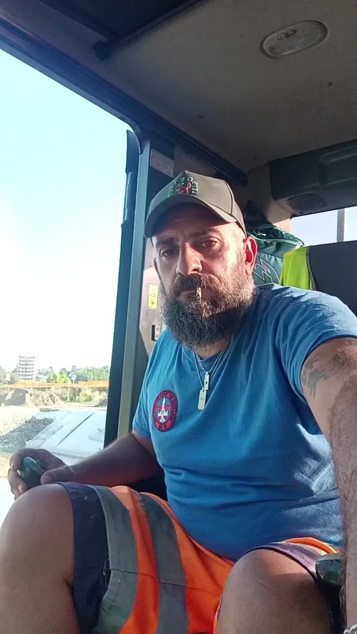 @Giovanni Riviello