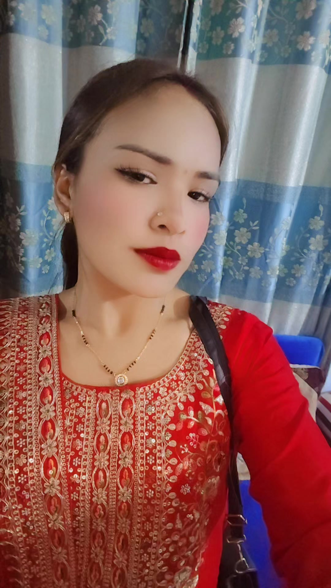 @kaviya❤️👑🌸🌸