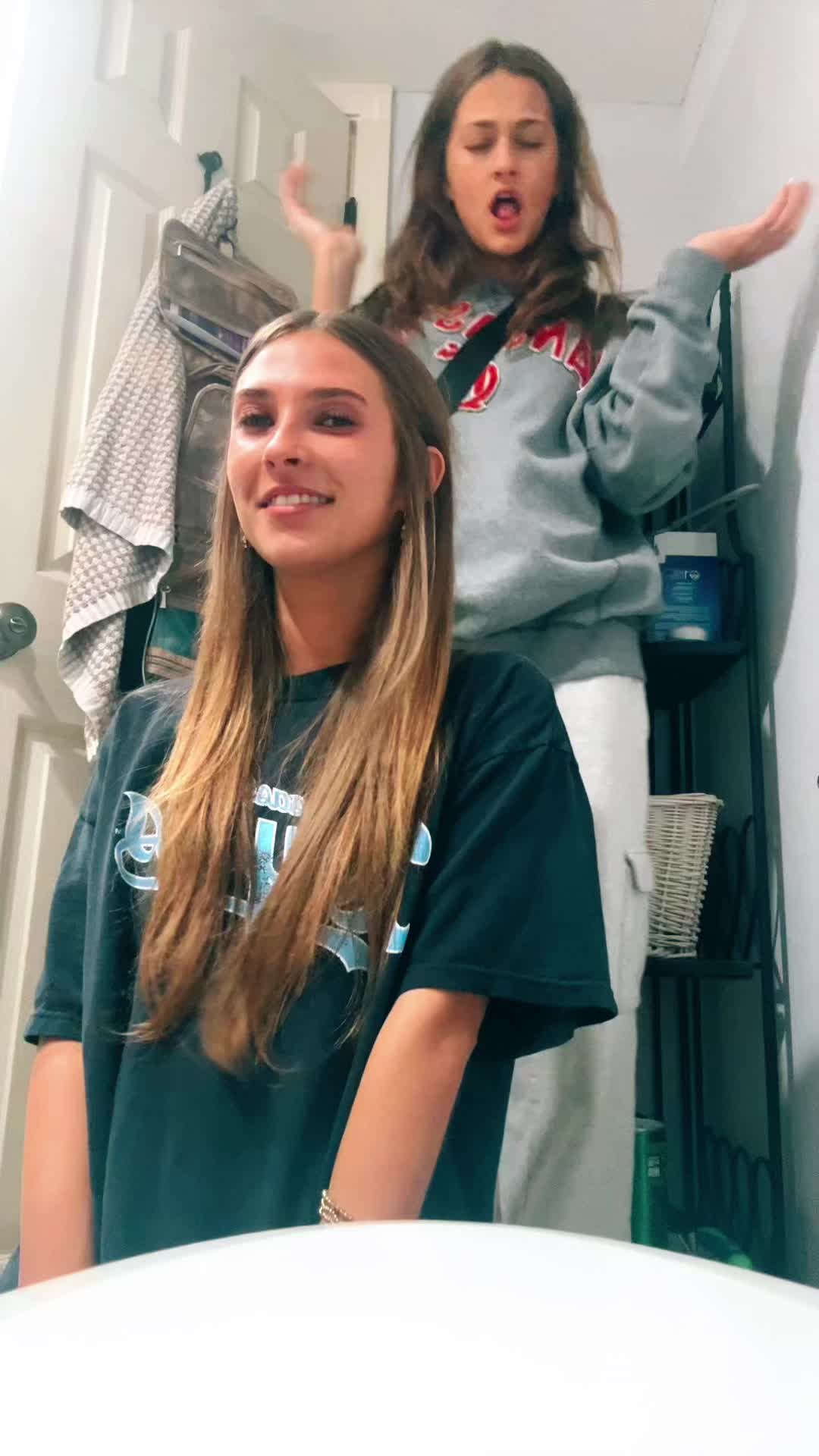 @_alyssahart