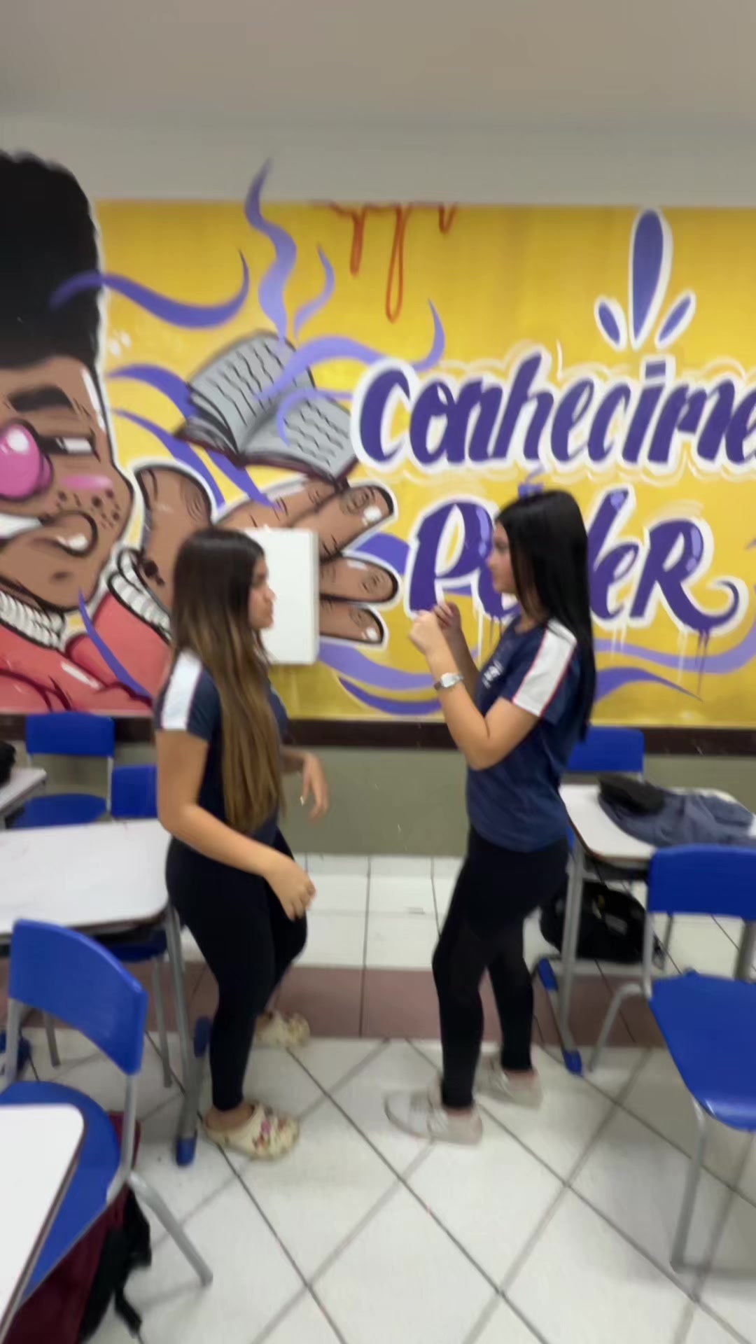 @nicoly