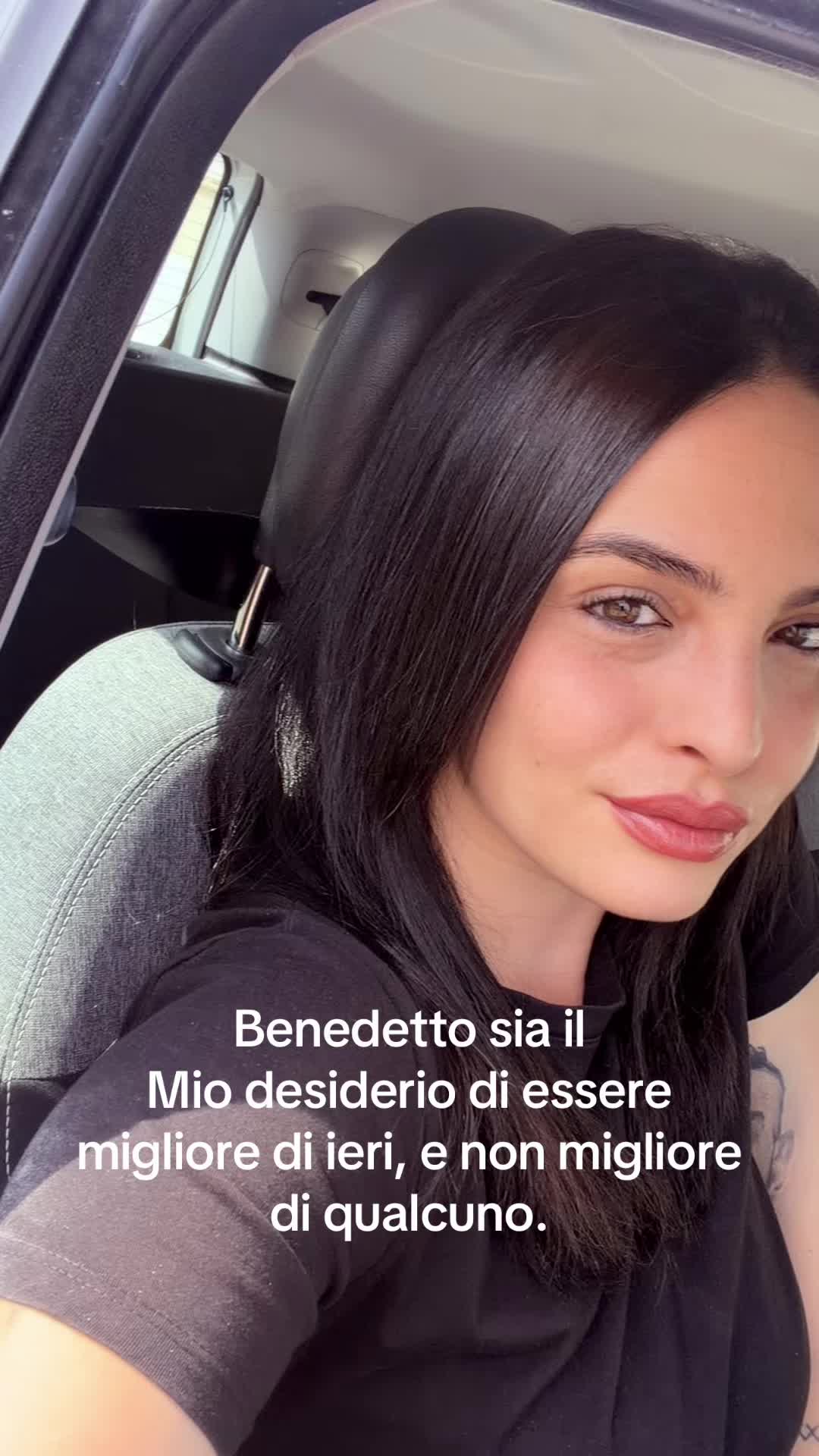 @valeriacoffanail