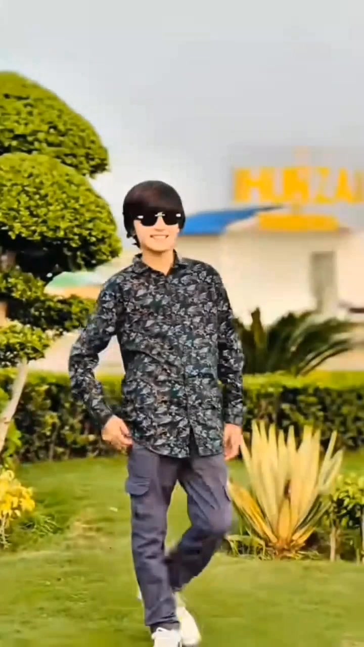 @SHERAZ LIVE