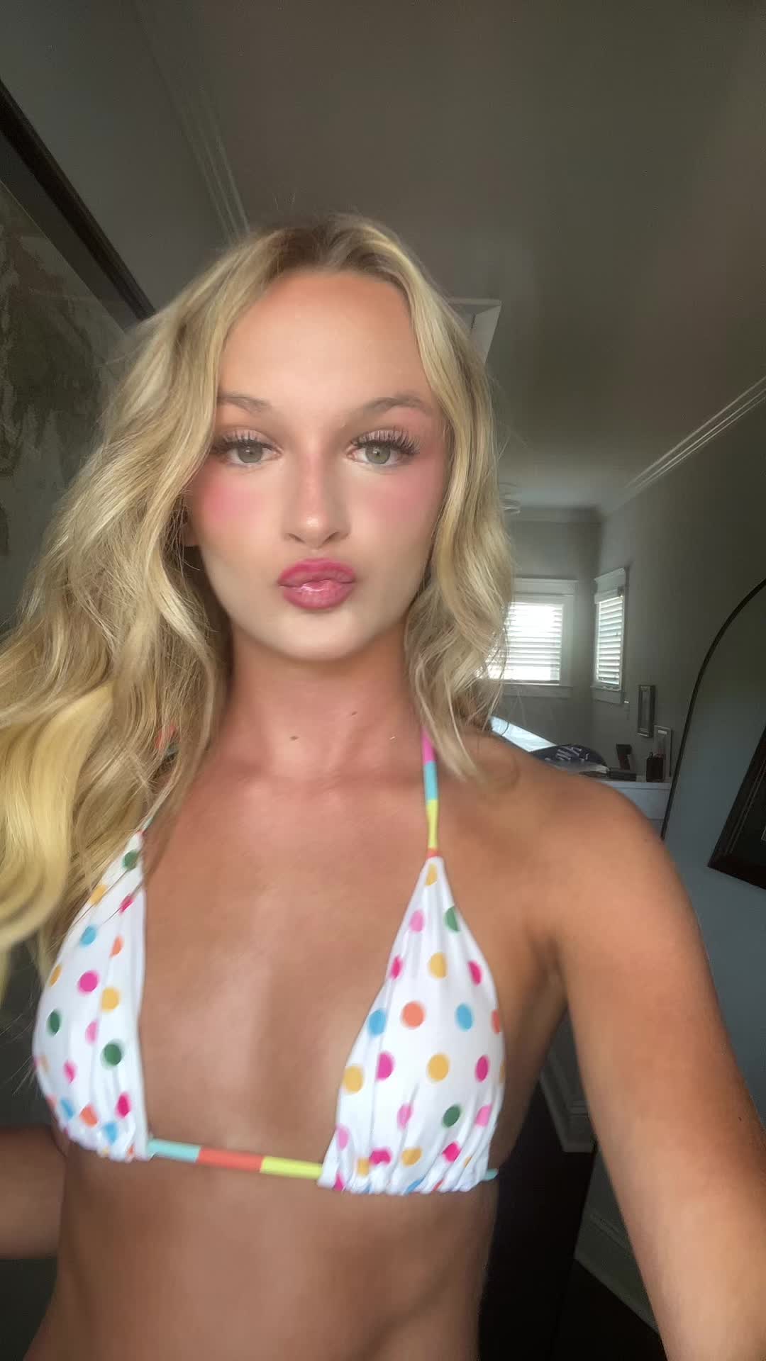@___