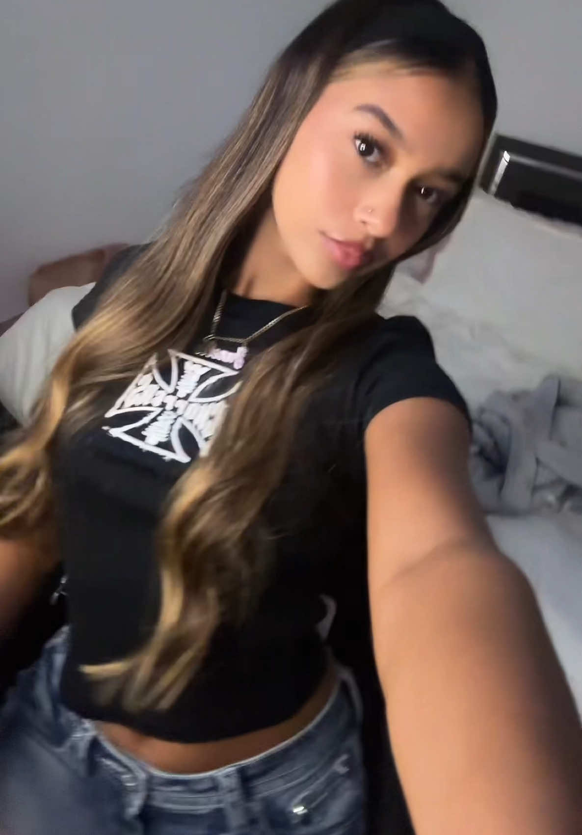 @￶ ￶