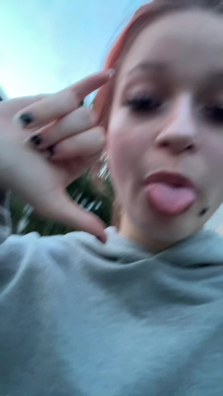 @evacado