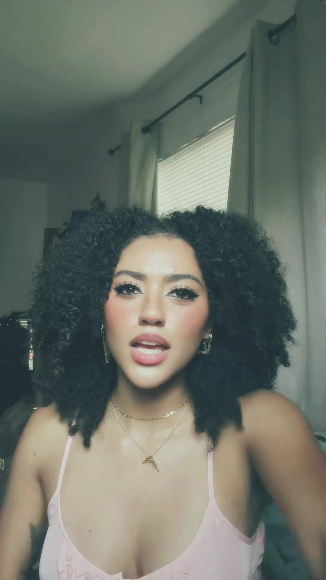 @adrianna<3