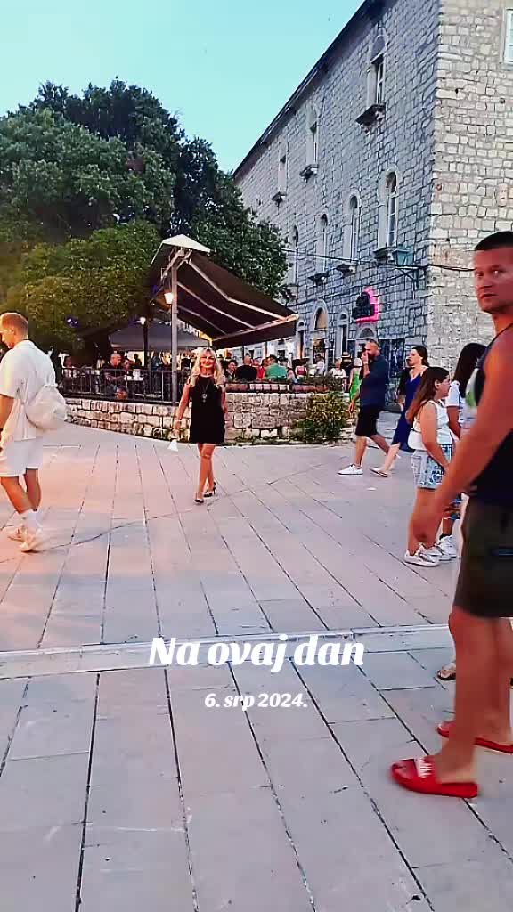 @Tatyana Tadić