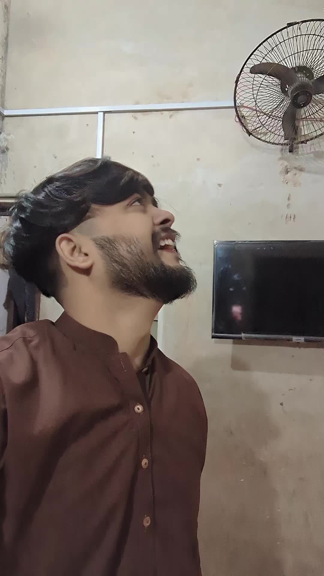 @Uzishaikh7c