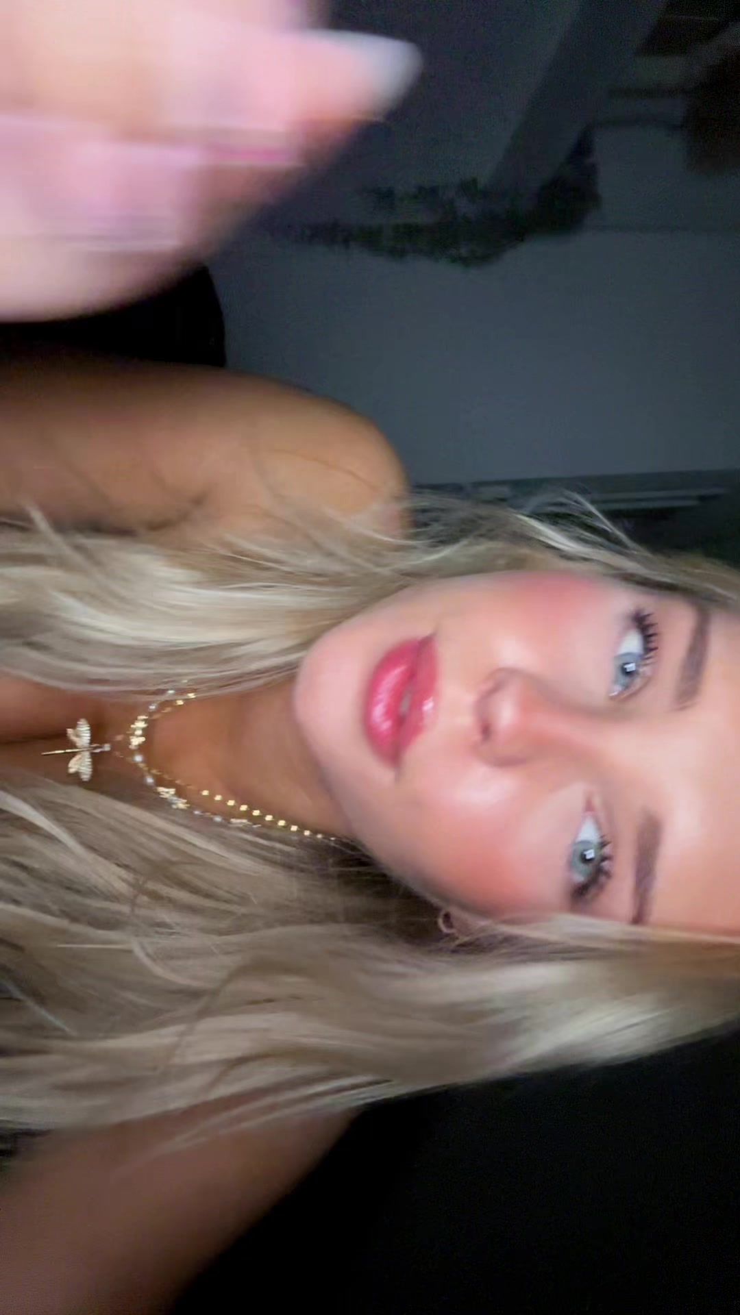 @Elli ⭐️