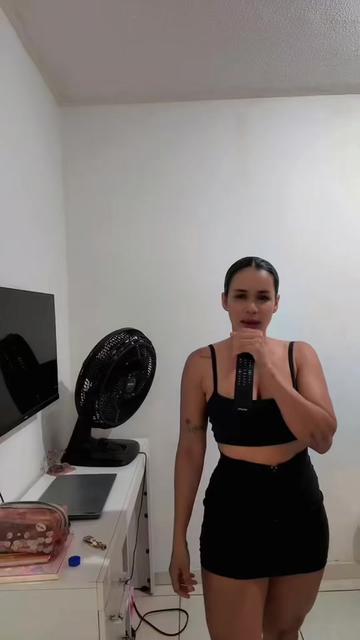 @AndressaS01