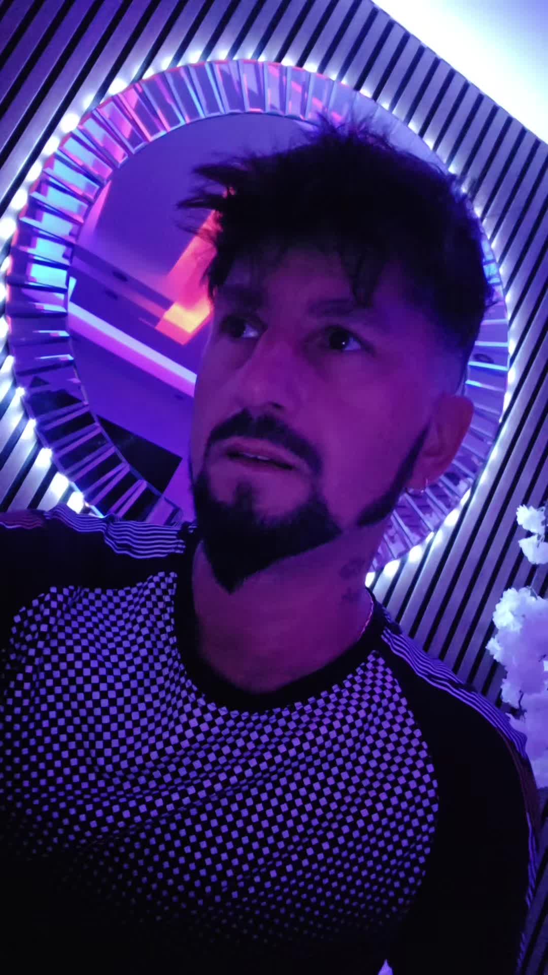 @Emilio_Marius (Tiberiu)