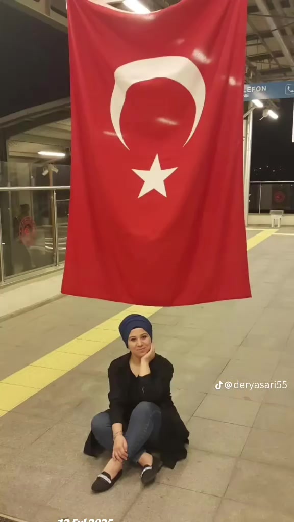@deryasarı5541