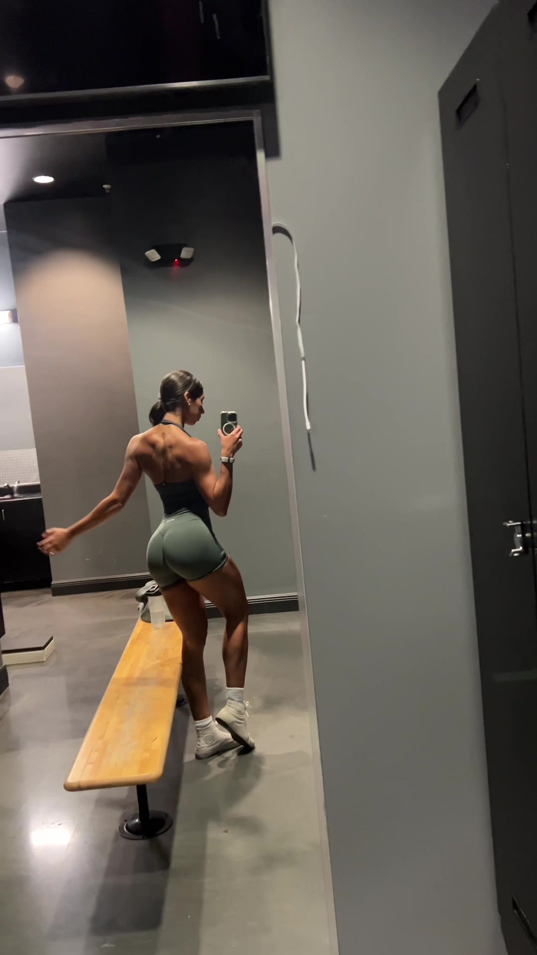 @zeynah🪽