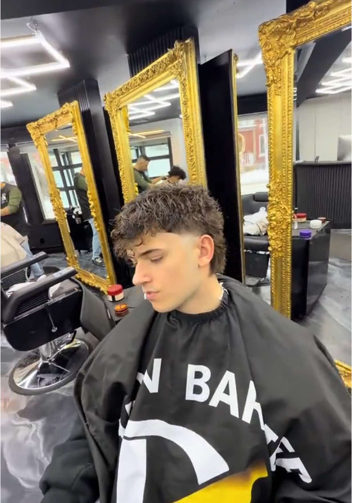 @Salon barbier BILL-K