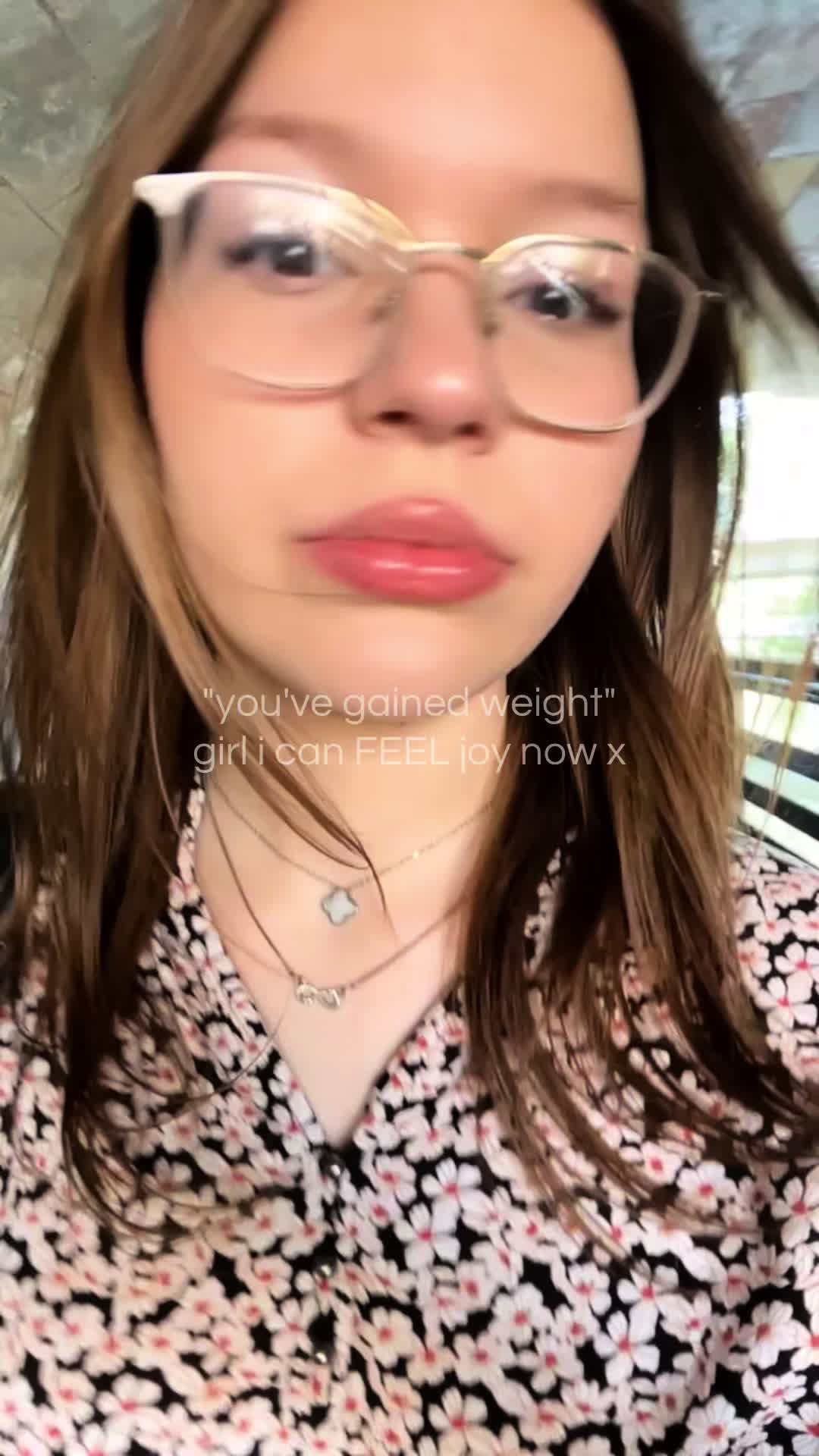 @ʟᴀᴜʀᴀꜱᴛᴇʀɴ