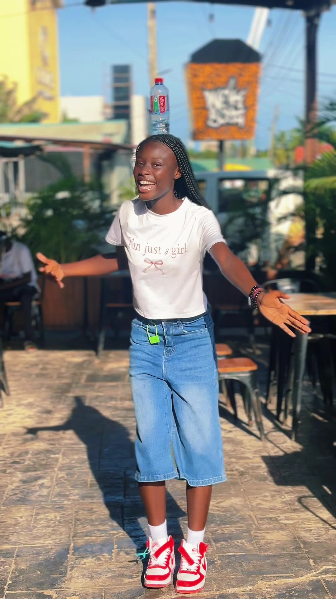 @afrochichi