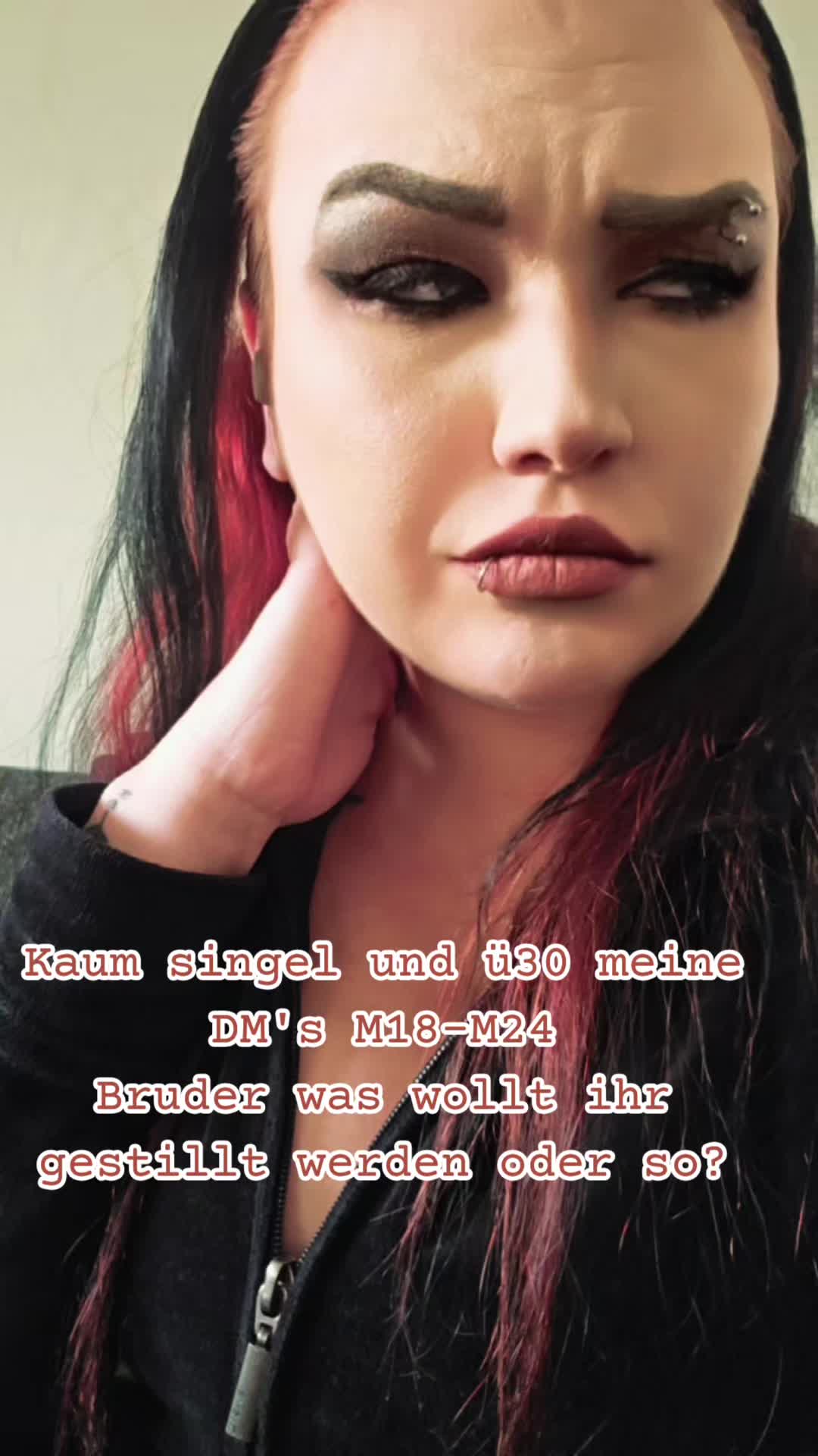 @◇Schattenfeder◇ 📚🖤