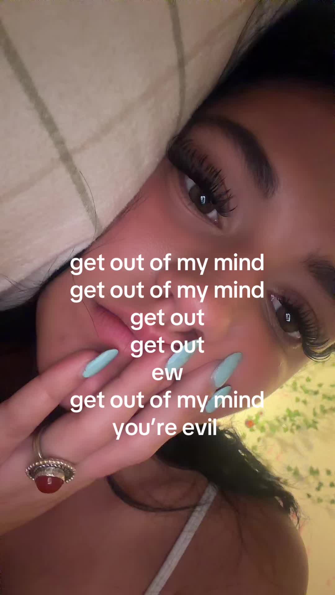 @🫐