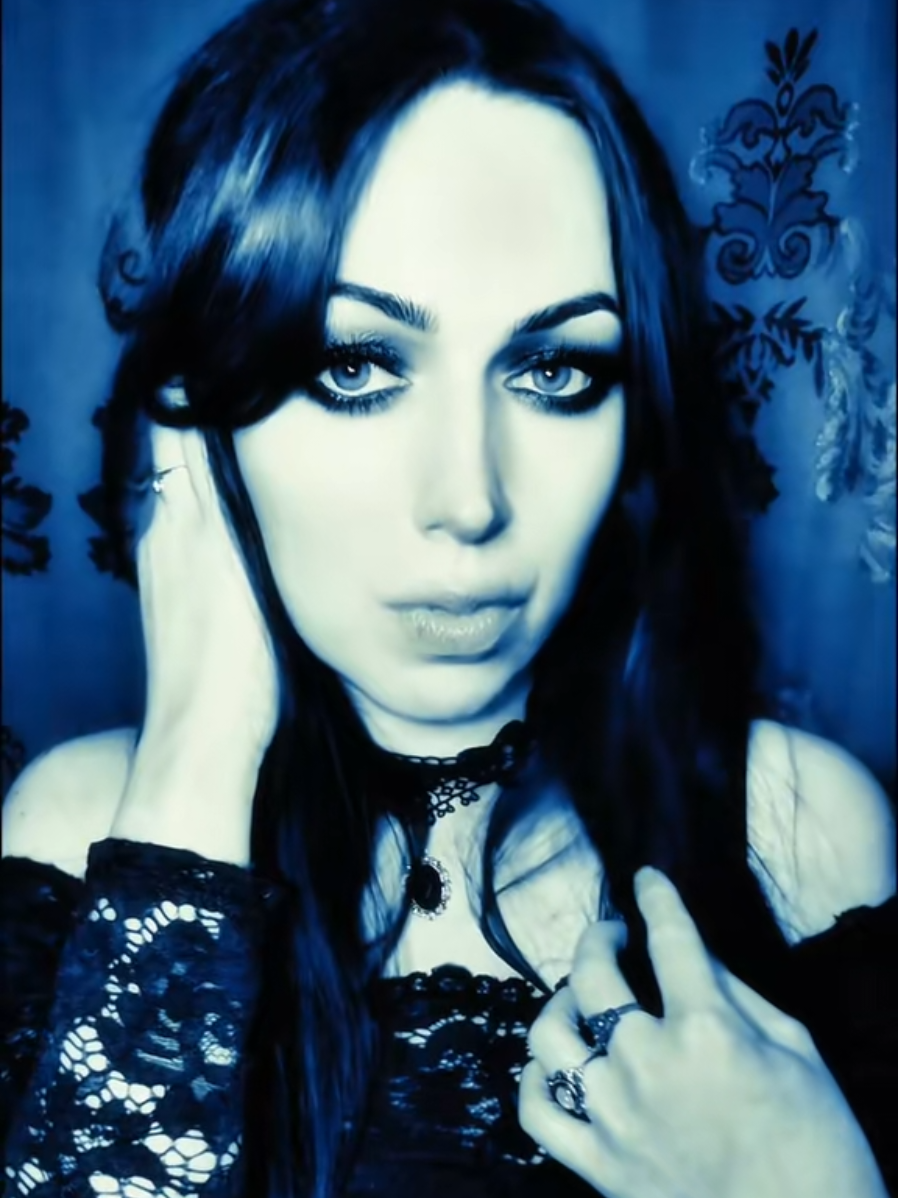@⛧☾ 𝕽𝖆𝖛𝖊𝖓 ☽⛧