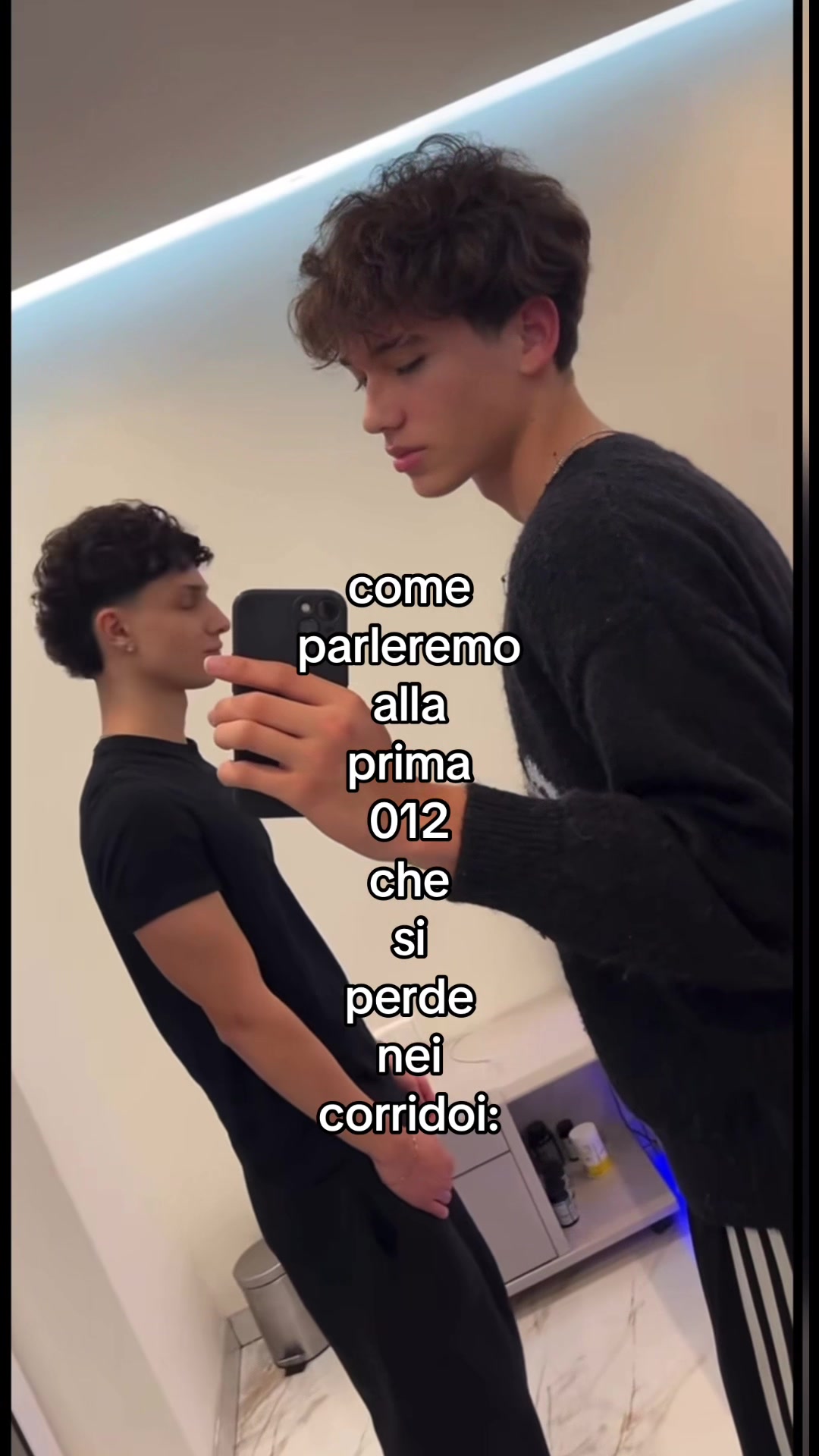 @✟