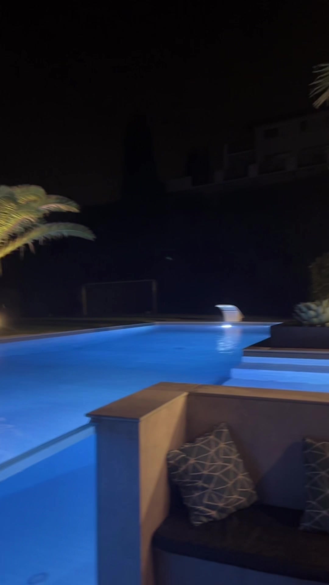 @Dominique✅