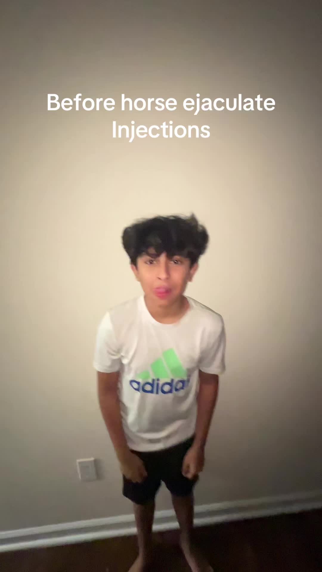 @€ H R O N O S