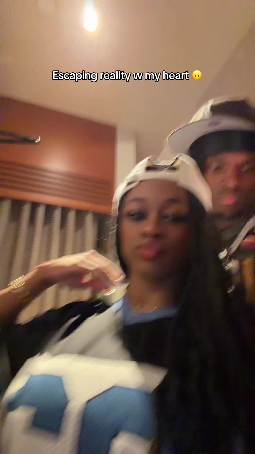 @Amari