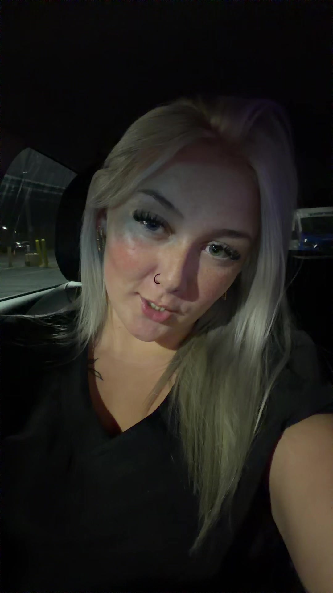 @whatthehellie02