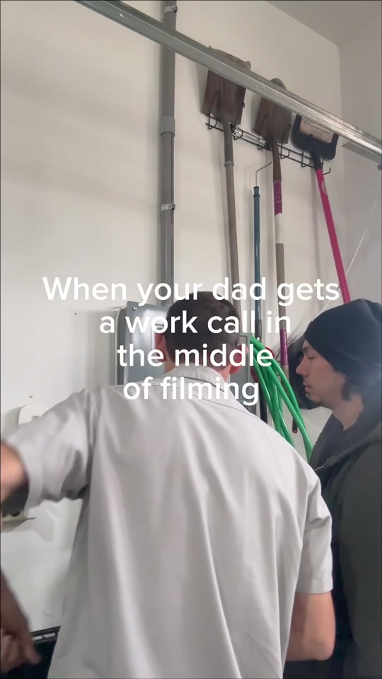 @FrndlyNeighborhoodElectrician