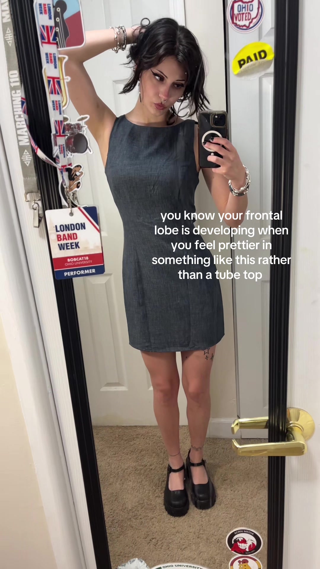 @mo
