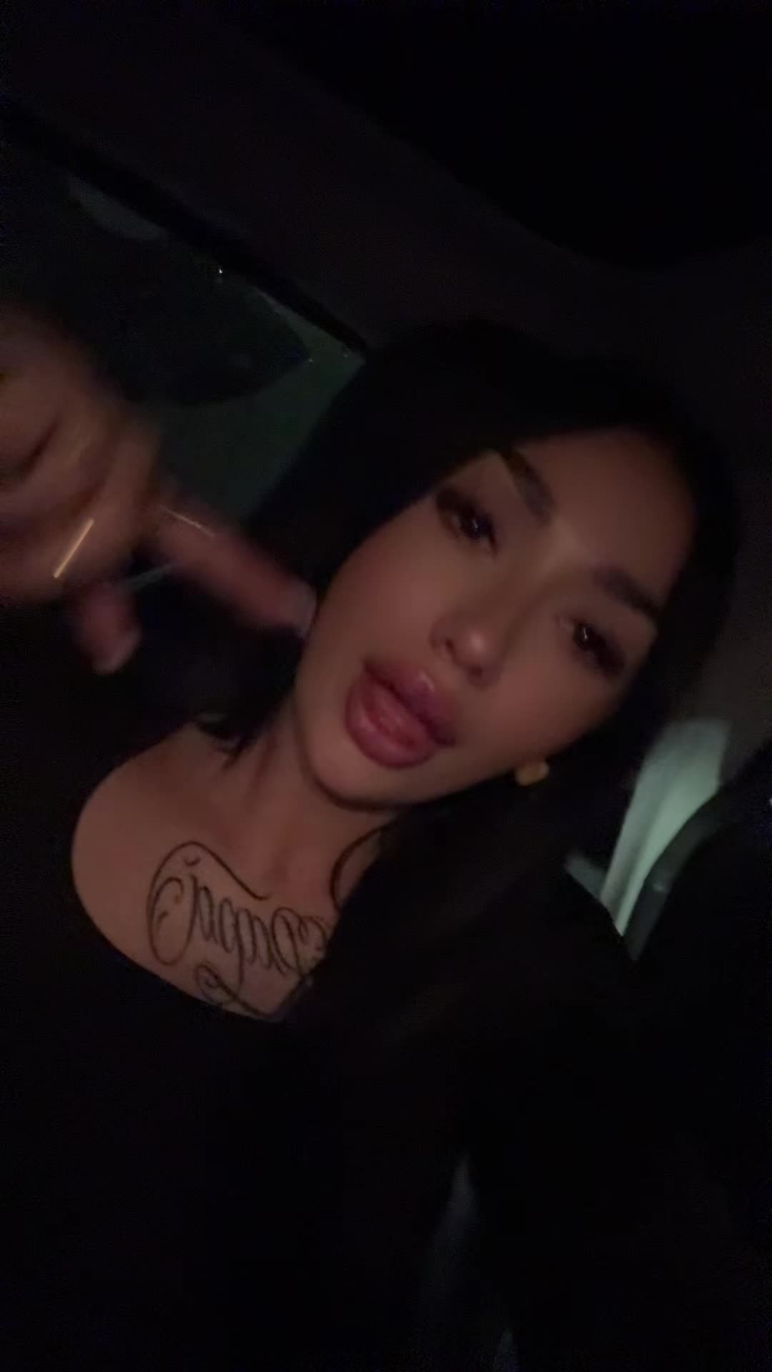 @𝓥𝓡🍒