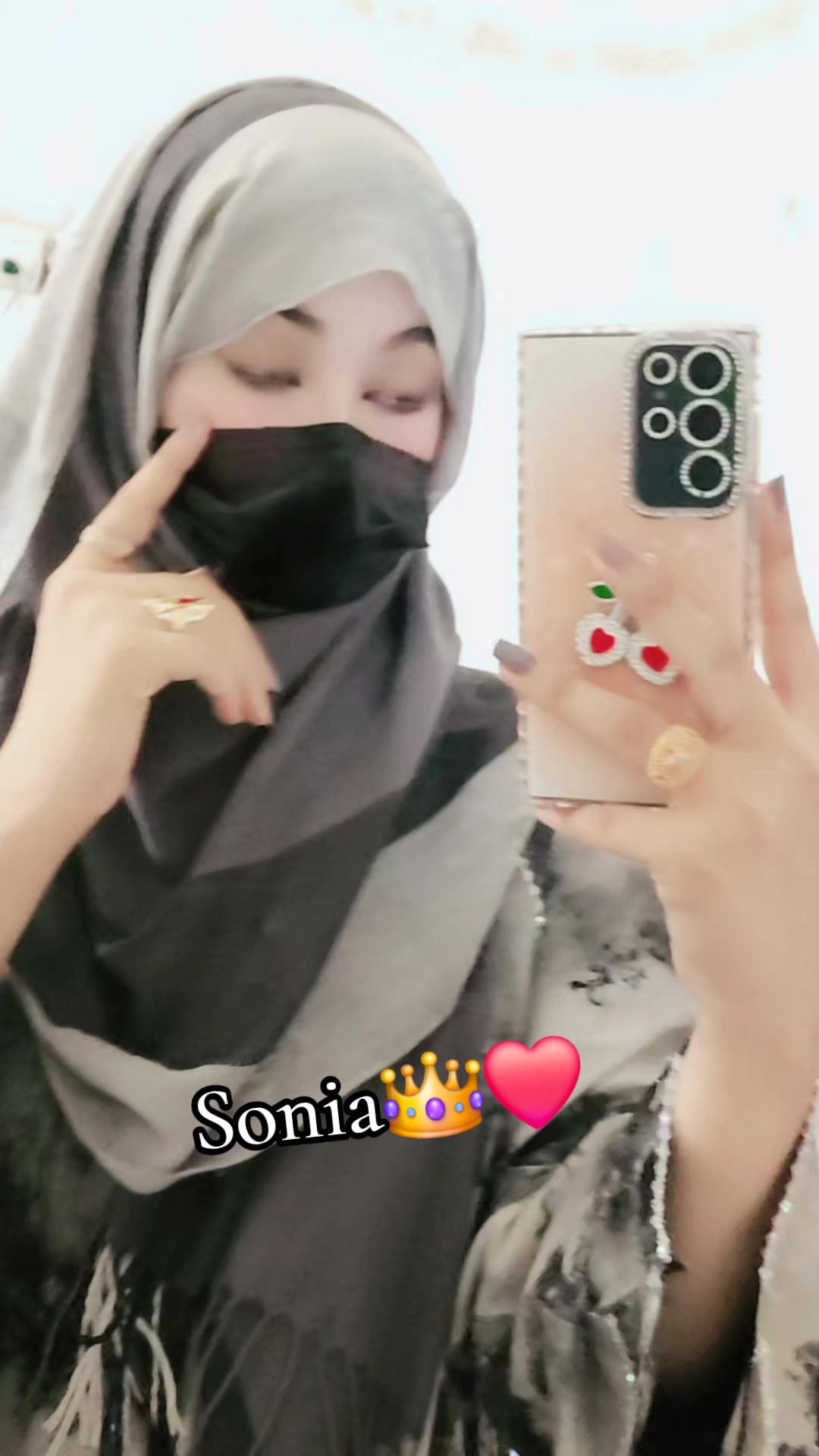 @sonia...49