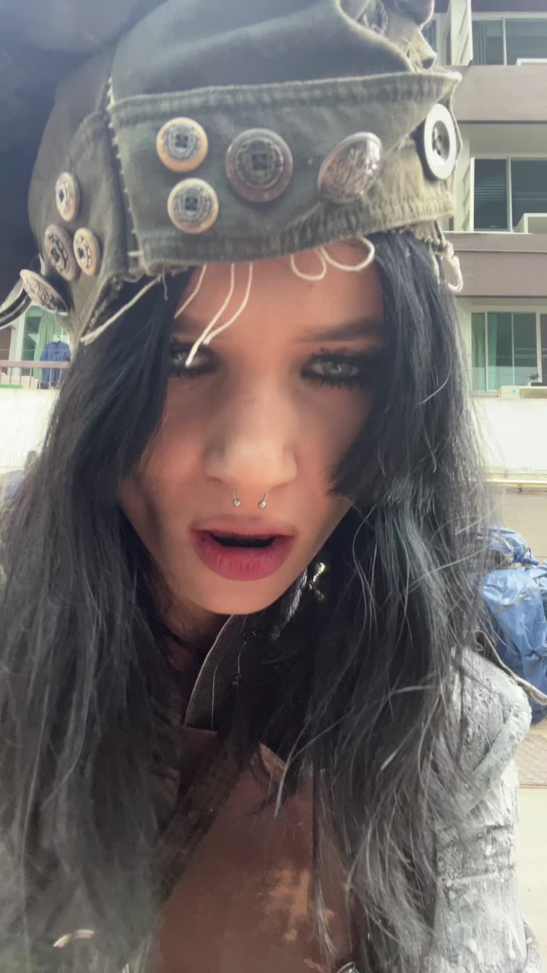 @Sapphô