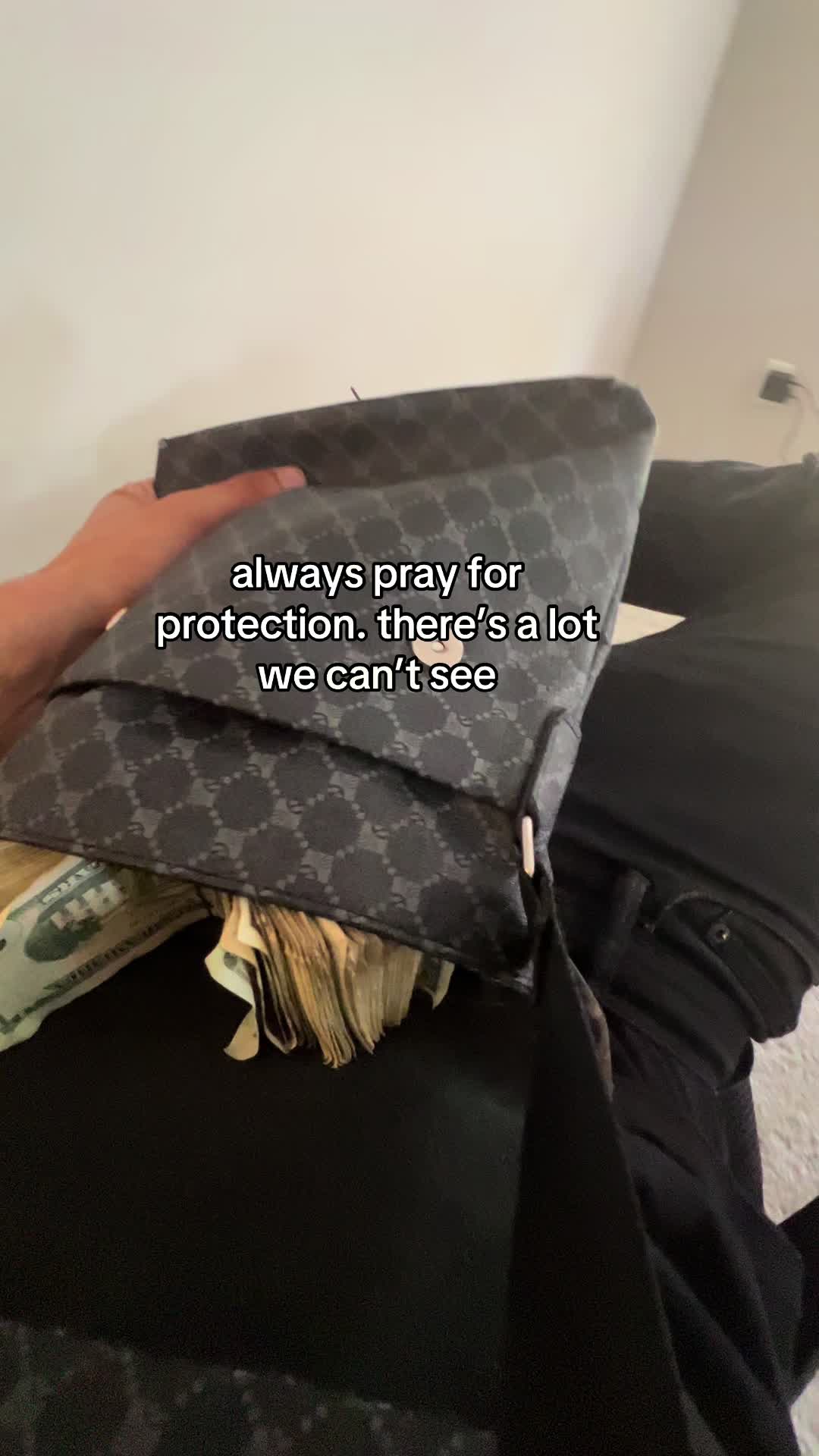 @eli