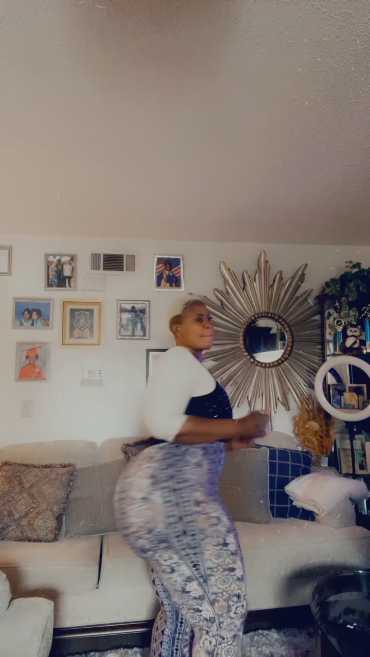 @Vicky&ensp;🙏🏾💕💃🏾🇺🇸